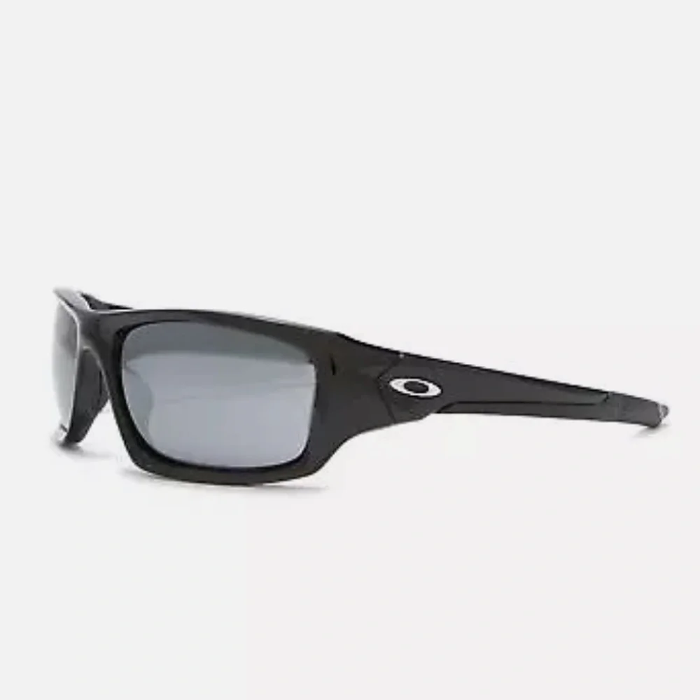 🕶️OAKLEY🕶️ Valve Black Sunglasses